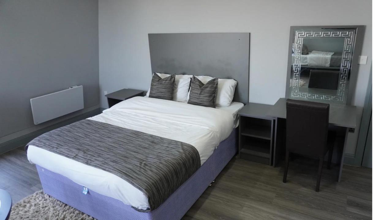 Roshni Hotel Southall Exteriör bild
